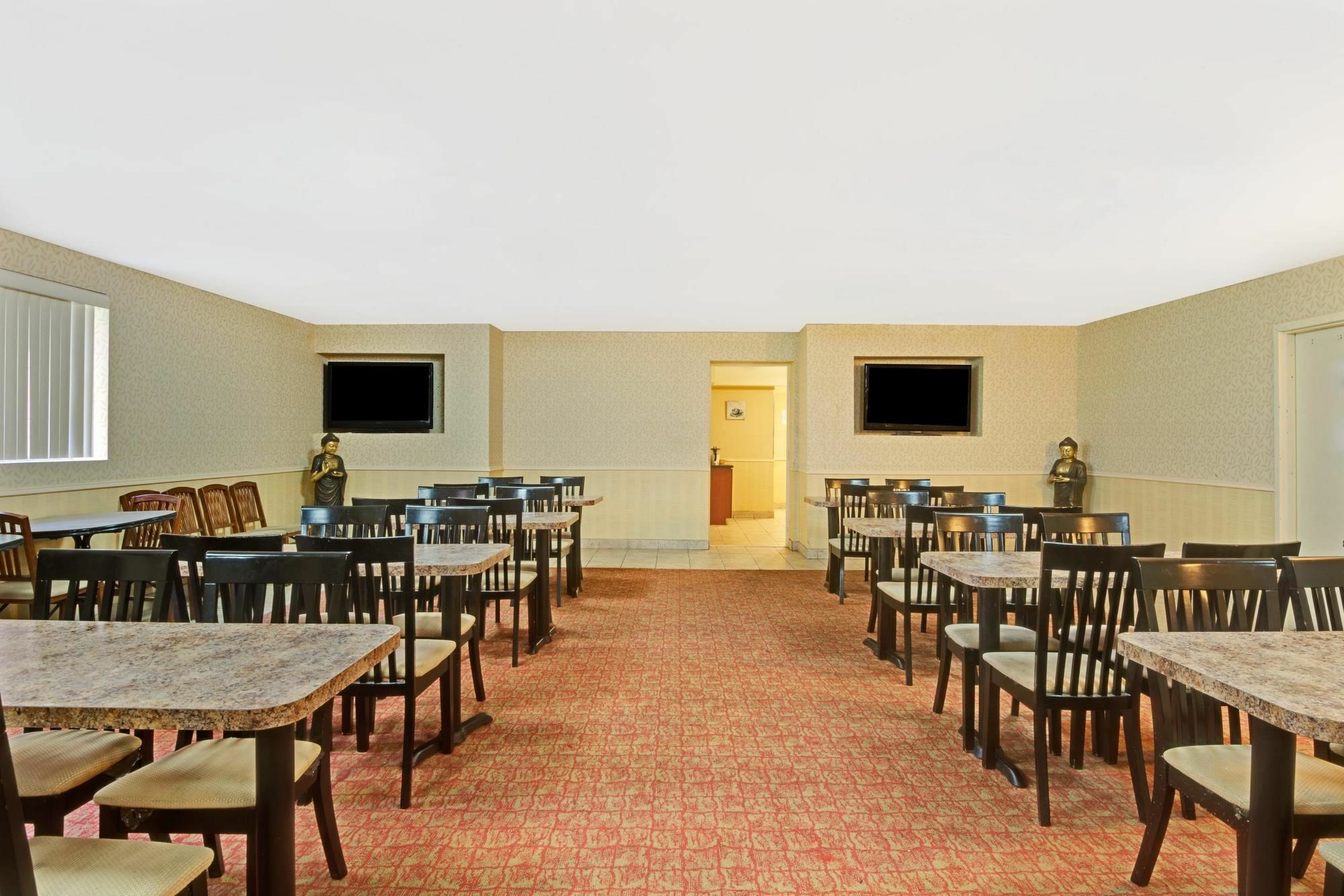 Knights Inn Toronto Scarborough エクステリア 写真